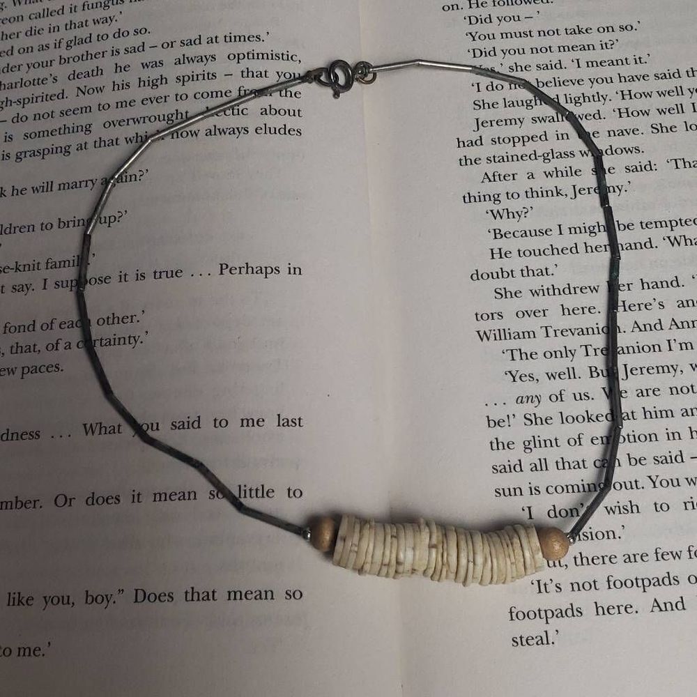 Native American-Like Silver Choker Necklace